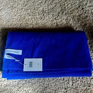 NWT Calvin Klein Scarf (one small hole)